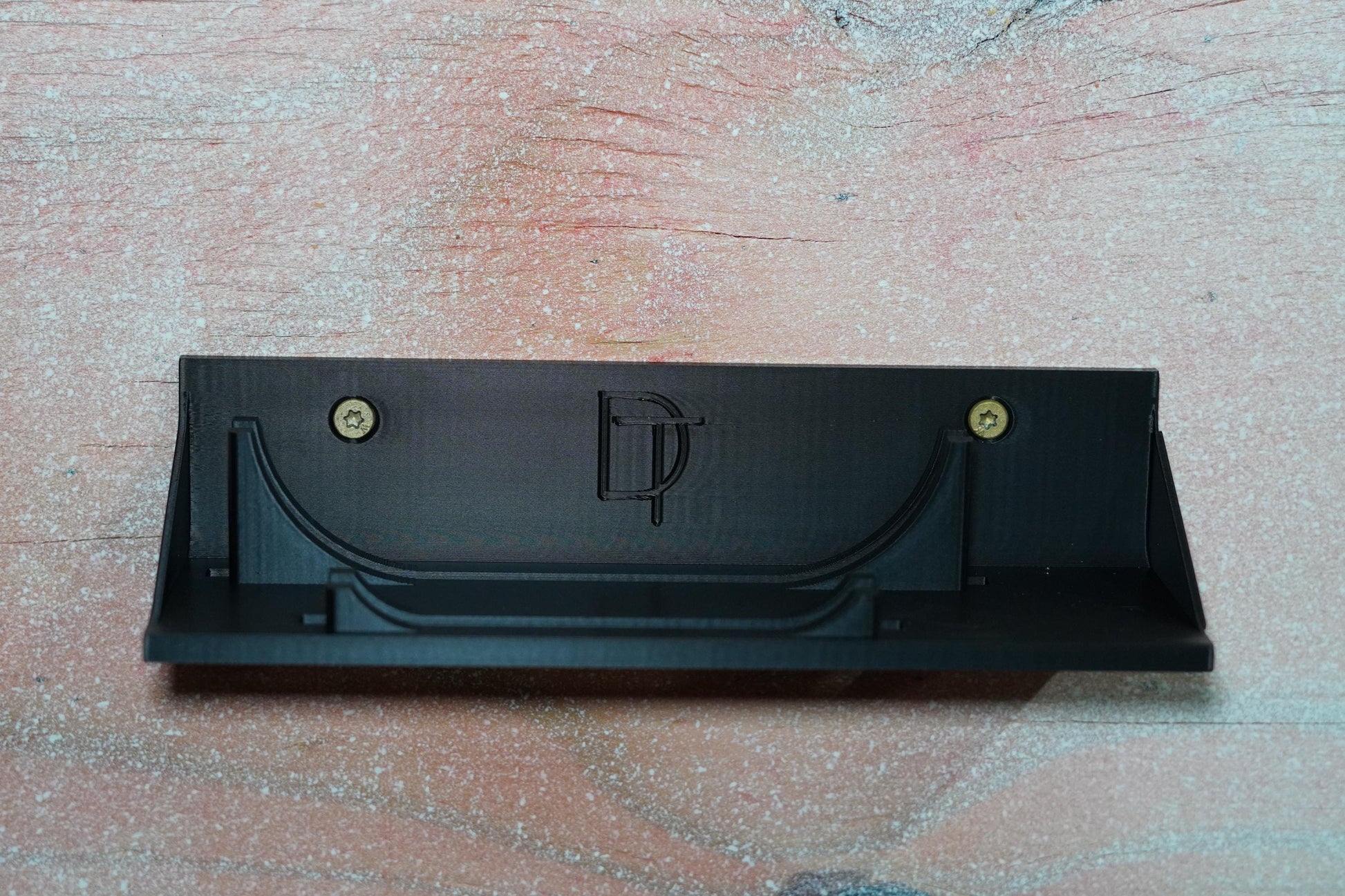 Full front view of mounted square holder (etsy image id: 6803334666)