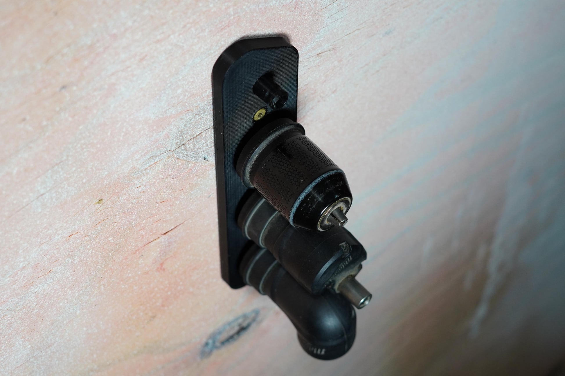 Horizontal mounting of the drill head holder (etsy image id: 6837790591)