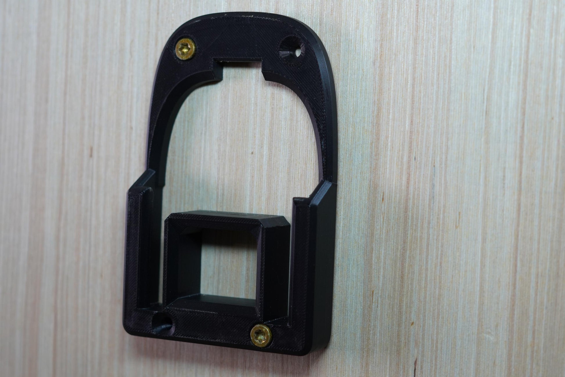 RIDGID 18V Battery Mount – Wall Holder for Octane & Bluetooth Packs | Shop Organizer | 3D Printed in USA (etsy image id: 7159037774)