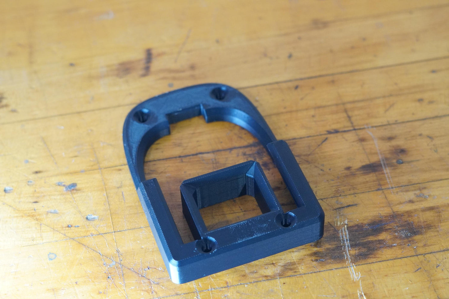 RIDGID 18V Battery Mount – Wall Holder for Octane & Bluetooth Packs | Shop Organizer | 3D Printed in USA (etsy image id: 7207027453)
